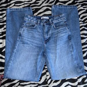 Zara Women’s Classic Denim Jeans